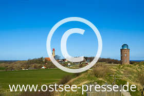 Peilturm, Schinkelturm und Neuer Leuchtturm am Kap Arkona
(mehr zu Leuchttürmen an der Ostsee auf www.ostsee.de/sehenswuerdigkeiten/leuchtturm-leuchtfeuer.php)